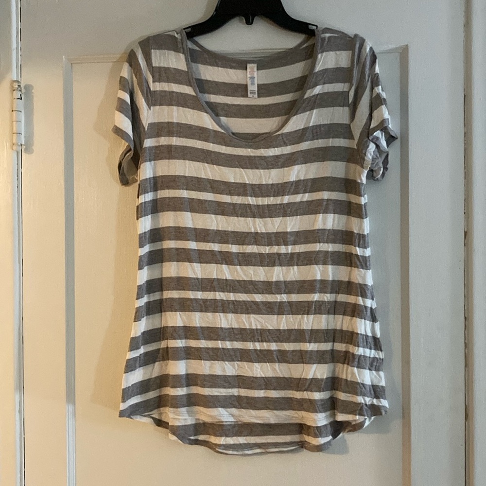 Lularoe Shirt M